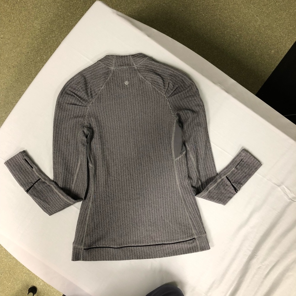 EUC - Lululemon Herringbone Pullover - Size 6
